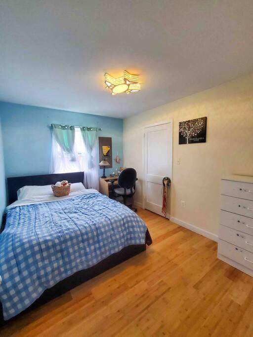5 Star Room/Close To Town Center And Everything/5 Min Walk Metro Rockville Kültér fotó